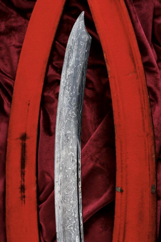 A beautiful and very rare klewang blade with case - Image 4 of 7