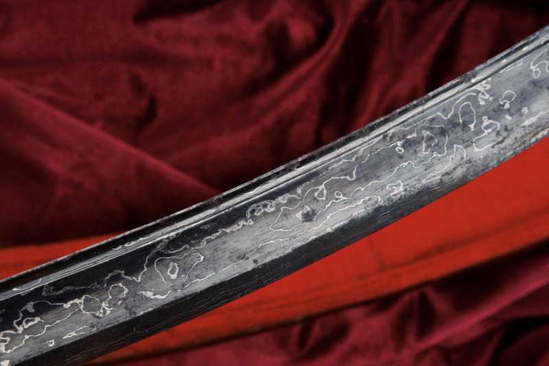 A beautiful and very rare klewang blade with case - Image 3 of 7