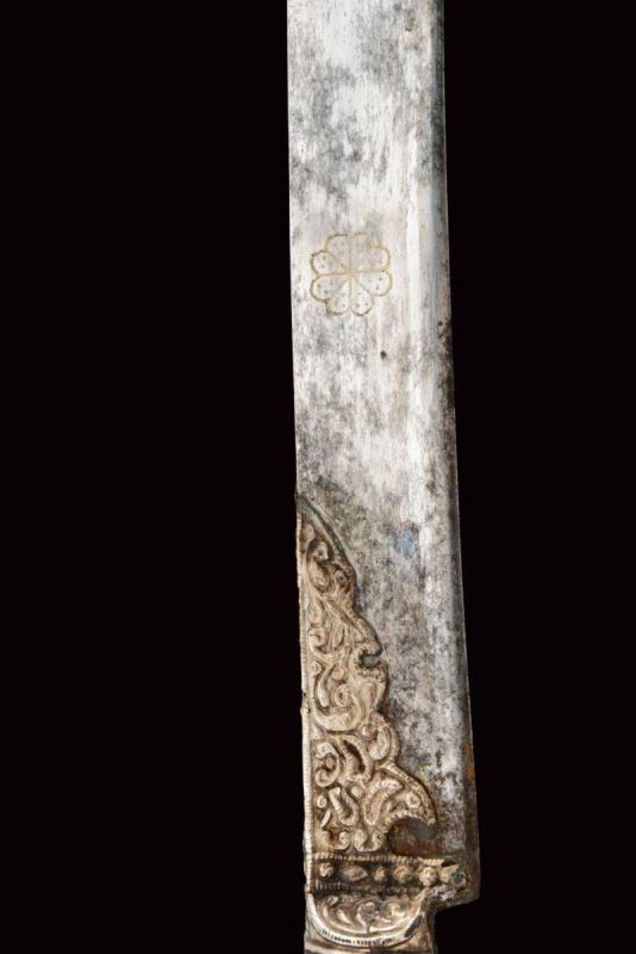 A silver-mounted yatagan - Image 2 of 7