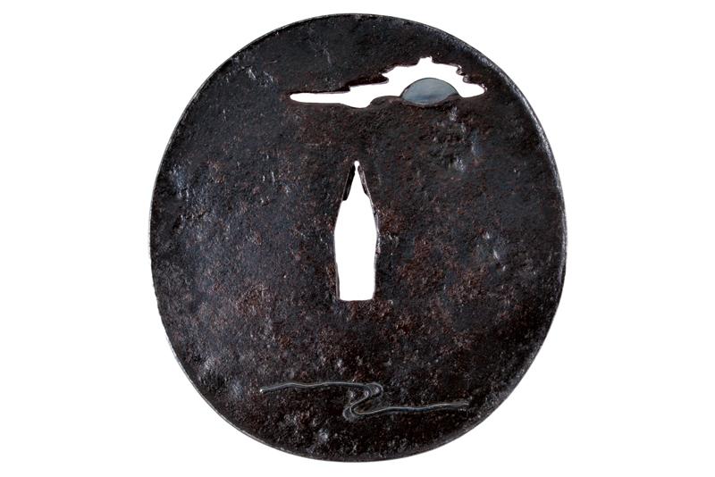 An interesting and rare tsuba - Image 2 of 2