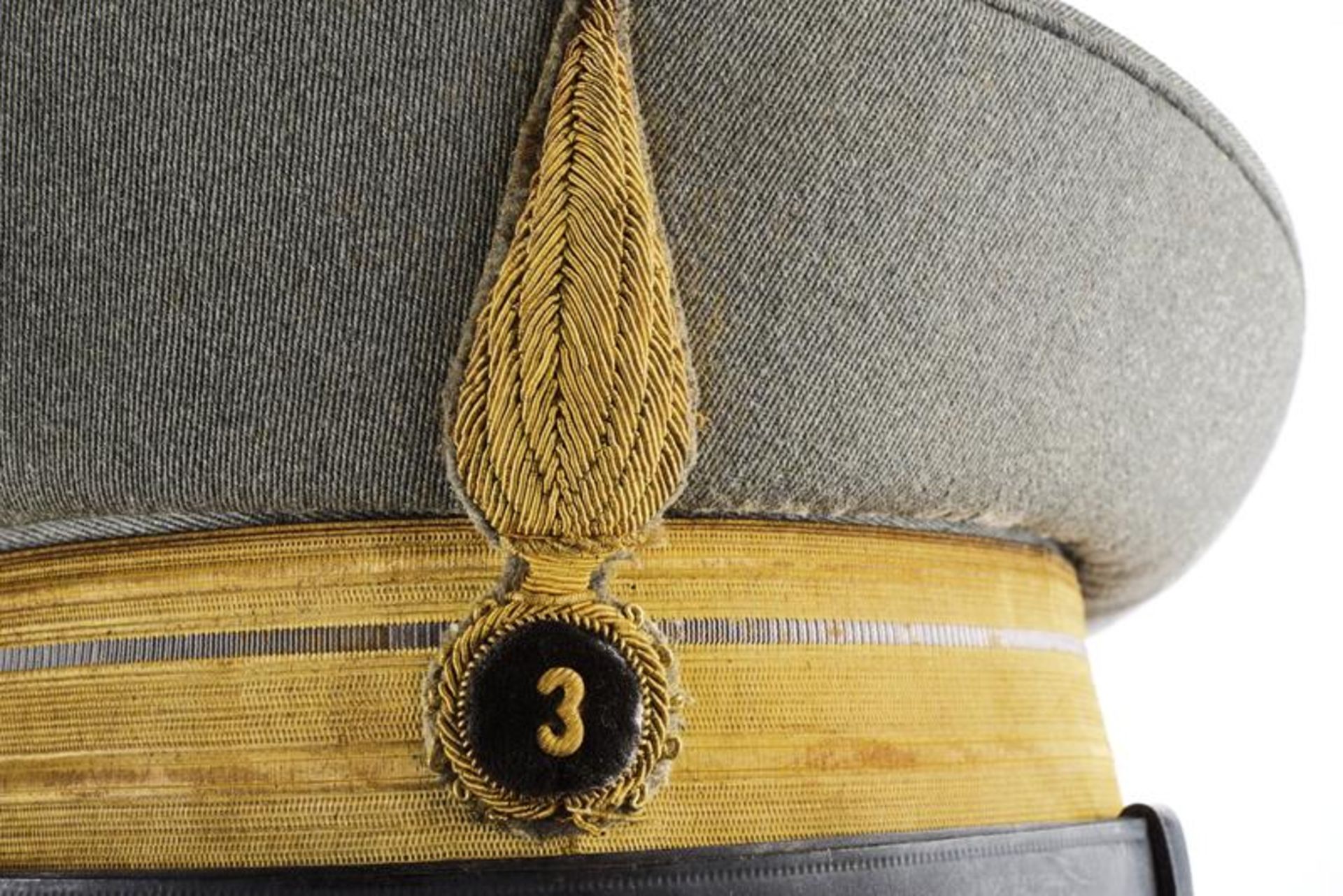 A 1934 model cap for a major of the 'Savoia Cavalleria' regiment - Image 2 of 3