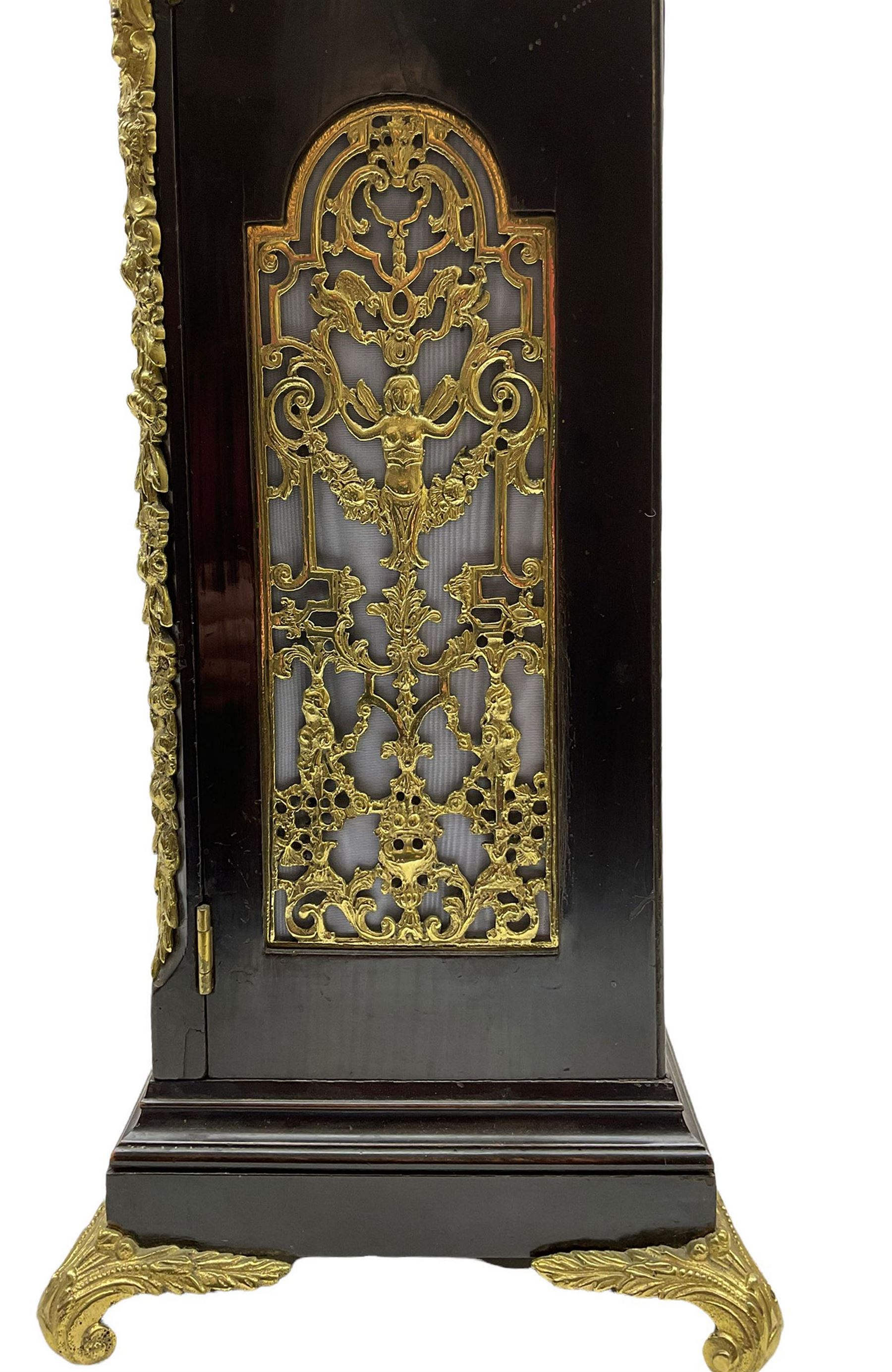 A late 18th century ebonised bracket clock retailed by William Rust - Image 4 of 5