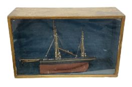 Late 19th/early 20th century wooden model of the Scarborough fishing vessel 'Edith Mary' SH87 loosel