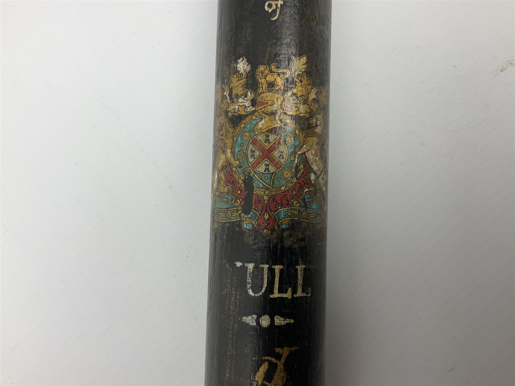 City of Hull Police - Victorian painted ebonised truncheon with Royal crest - Image 3 of 7