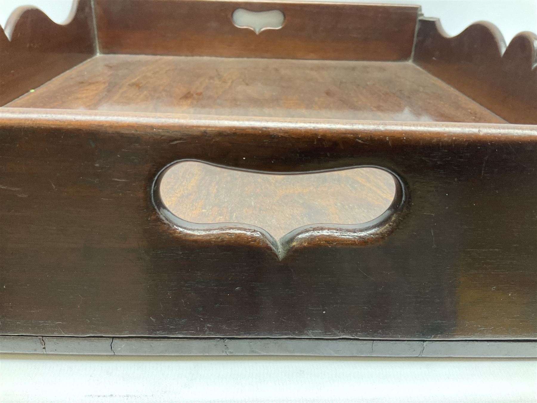 George III mahogany butlers tray - Image 10 of 13