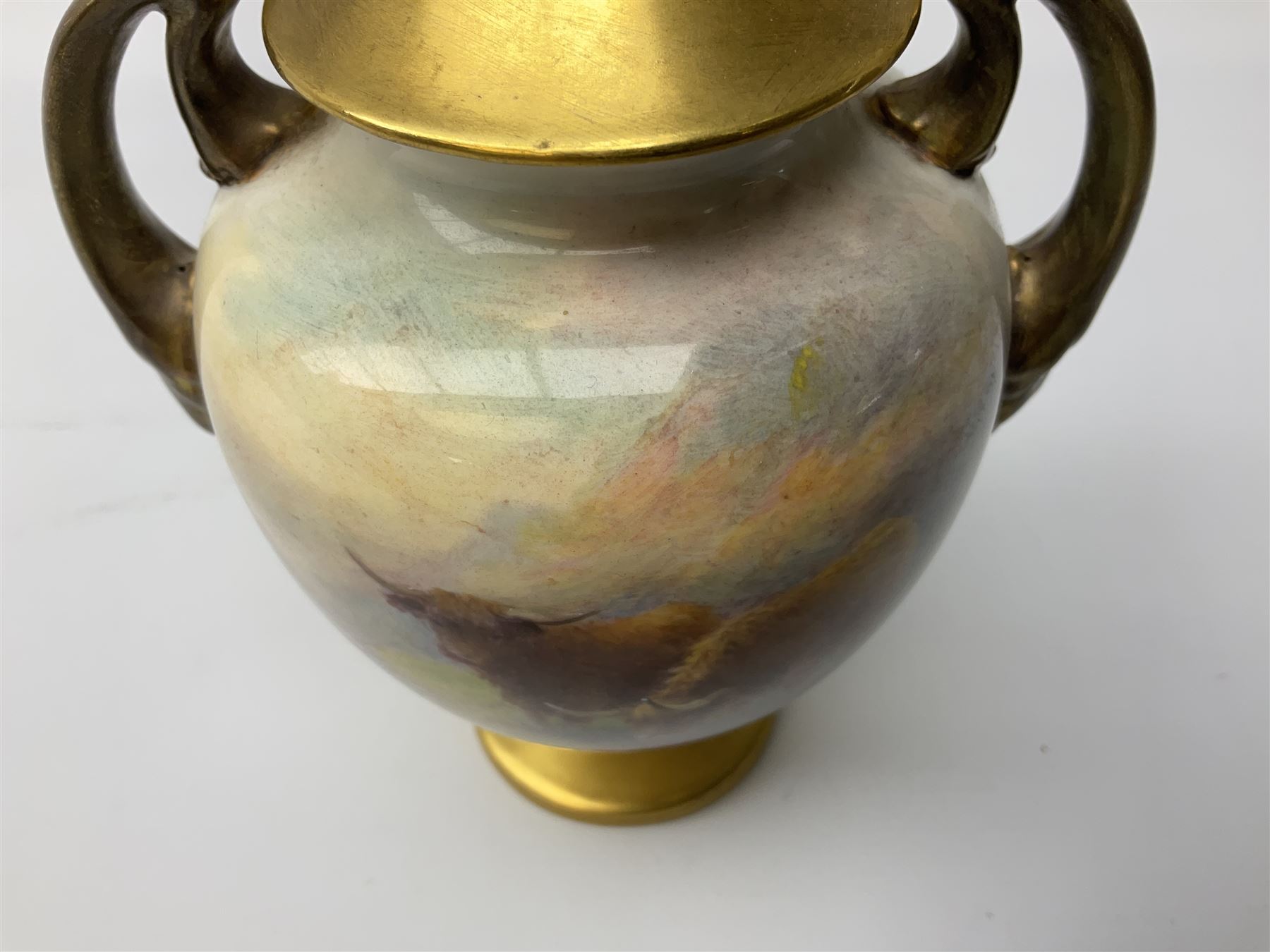 Mid 20th century Royal Worcester twin handled vase and cover decorated by Harry Stinton - Image 6 of 27