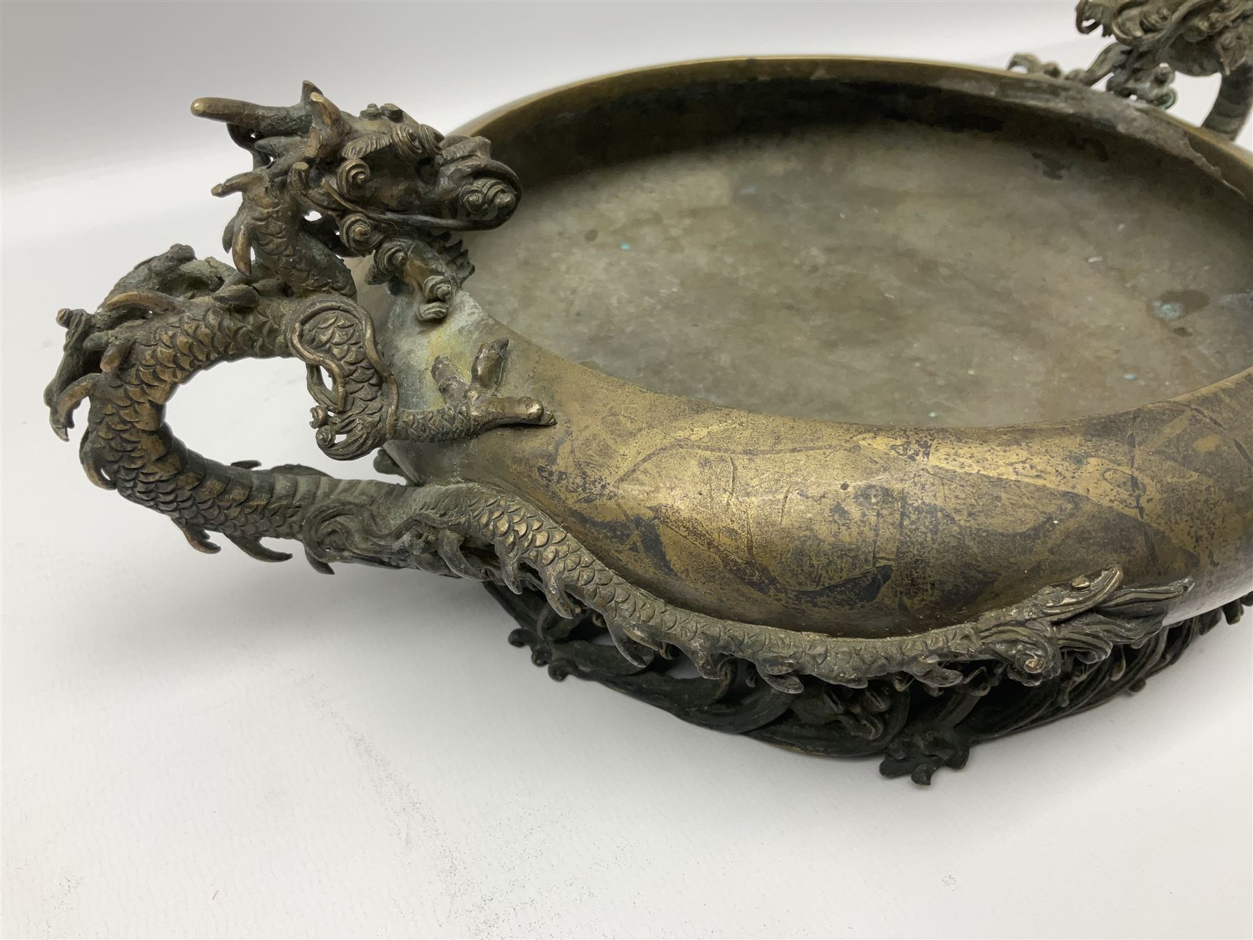 19th century Japanese bronze censer - Image 8 of 10