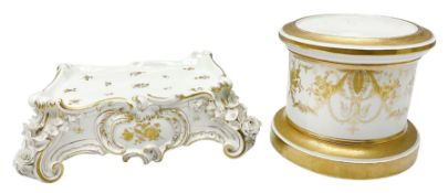 Late 19th century Meissen porcelain clock stand