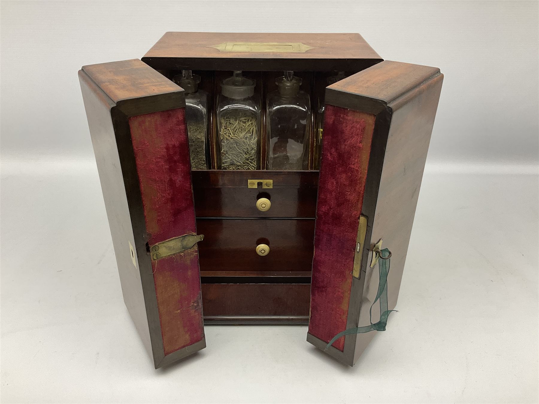 19th century mahogany travelling apothecary cabinet - Image 14 of 18