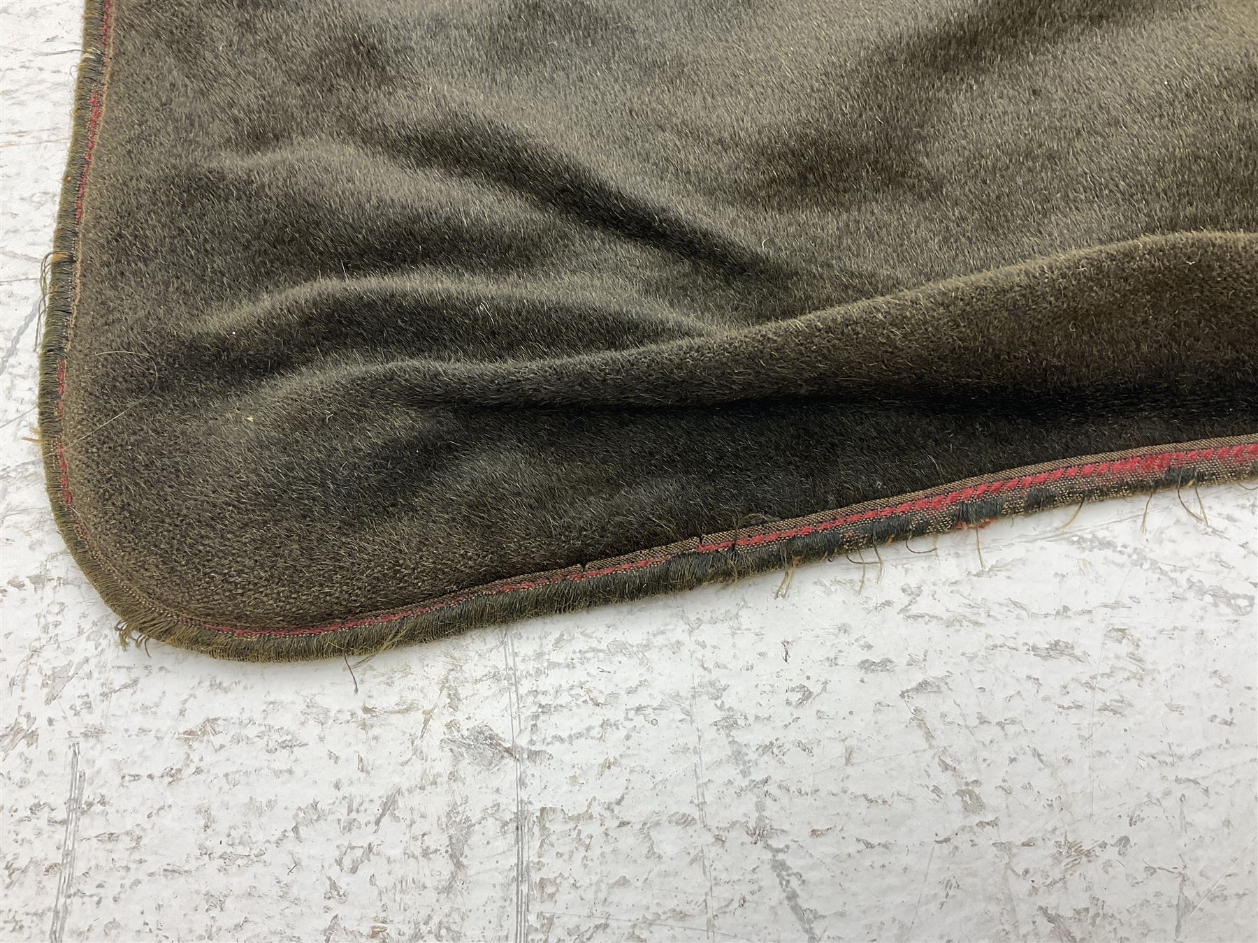 Late Victorian horsehair and angora carriage blanket or robe - Image 3 of 13