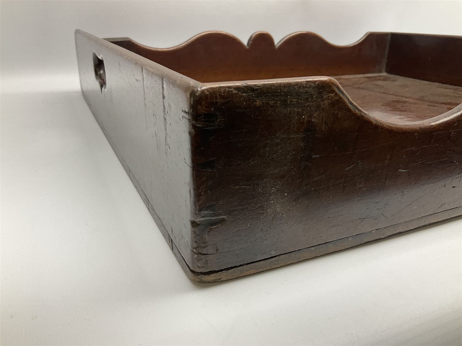 George III mahogany butlers tray - Image 2 of 13