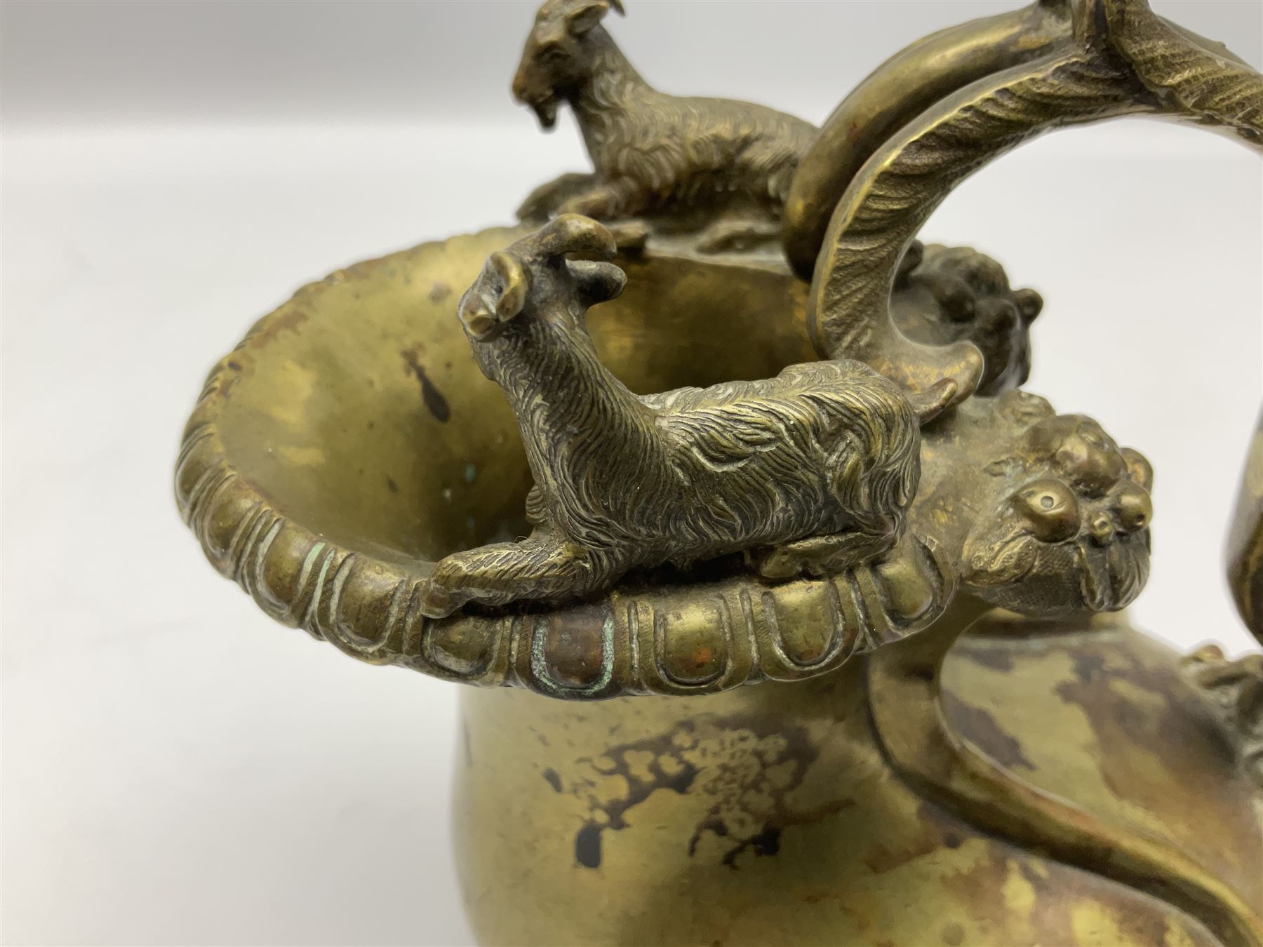 19th century Grand Tour bronze askos wine pitcher - Image 5 of 14