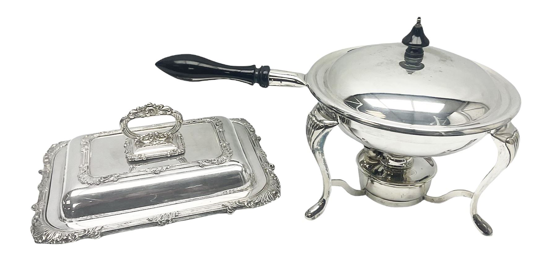 Walker & Hall silver plated long handled chafing dish