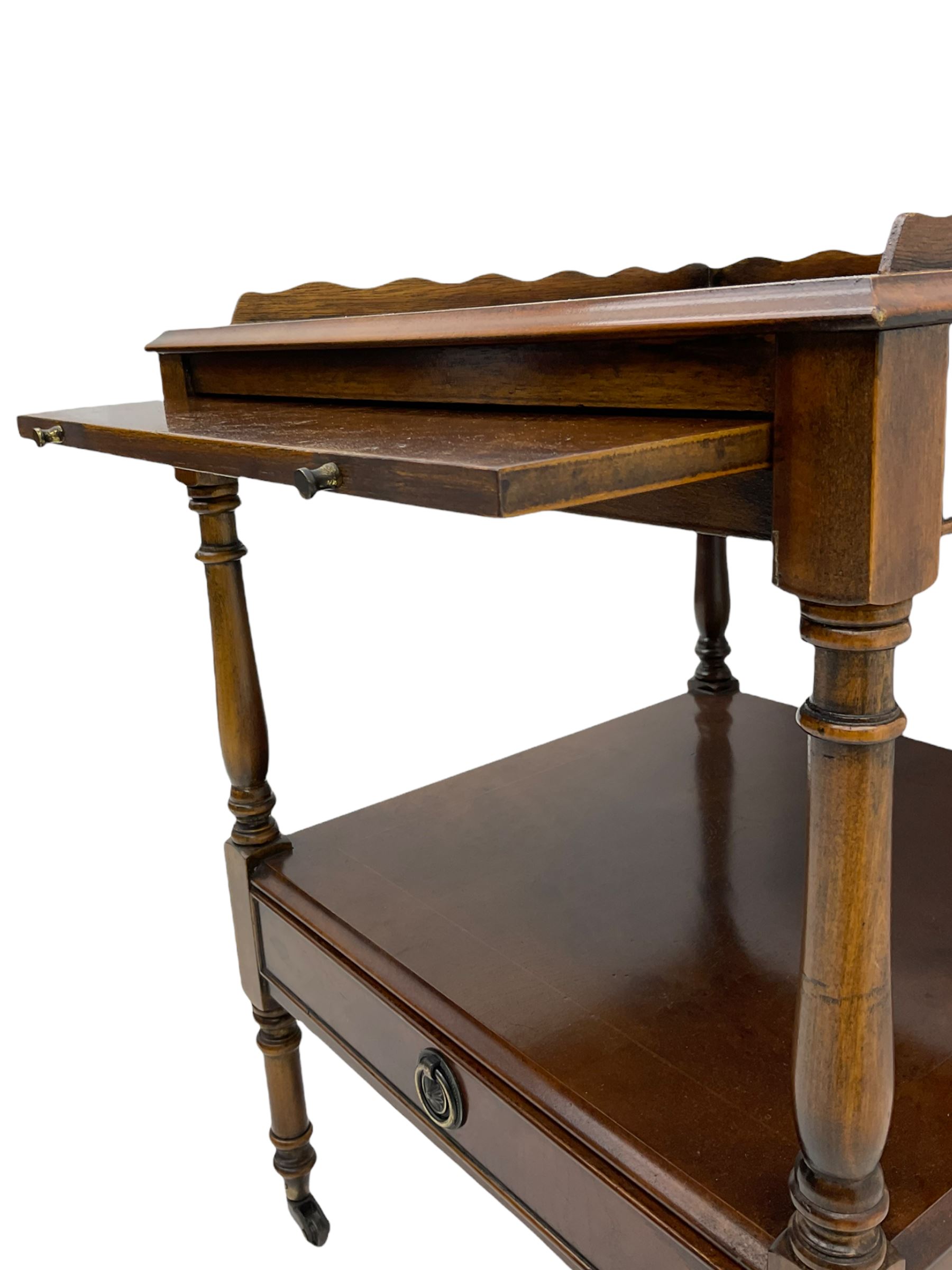 Figured walnut two tier occasional table - Image 5 of 8