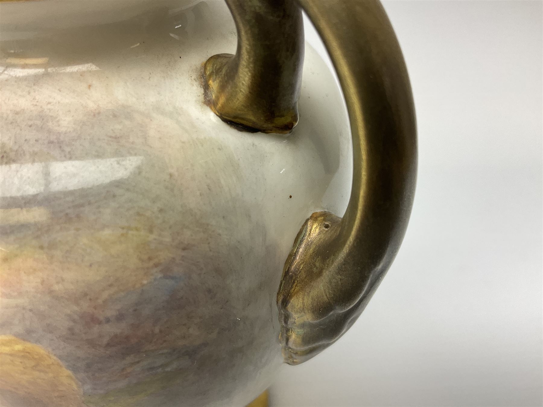 Mid 20th century Royal Worcester twin handled vase and cover decorated by Harry Stinton - Image 24 of 27