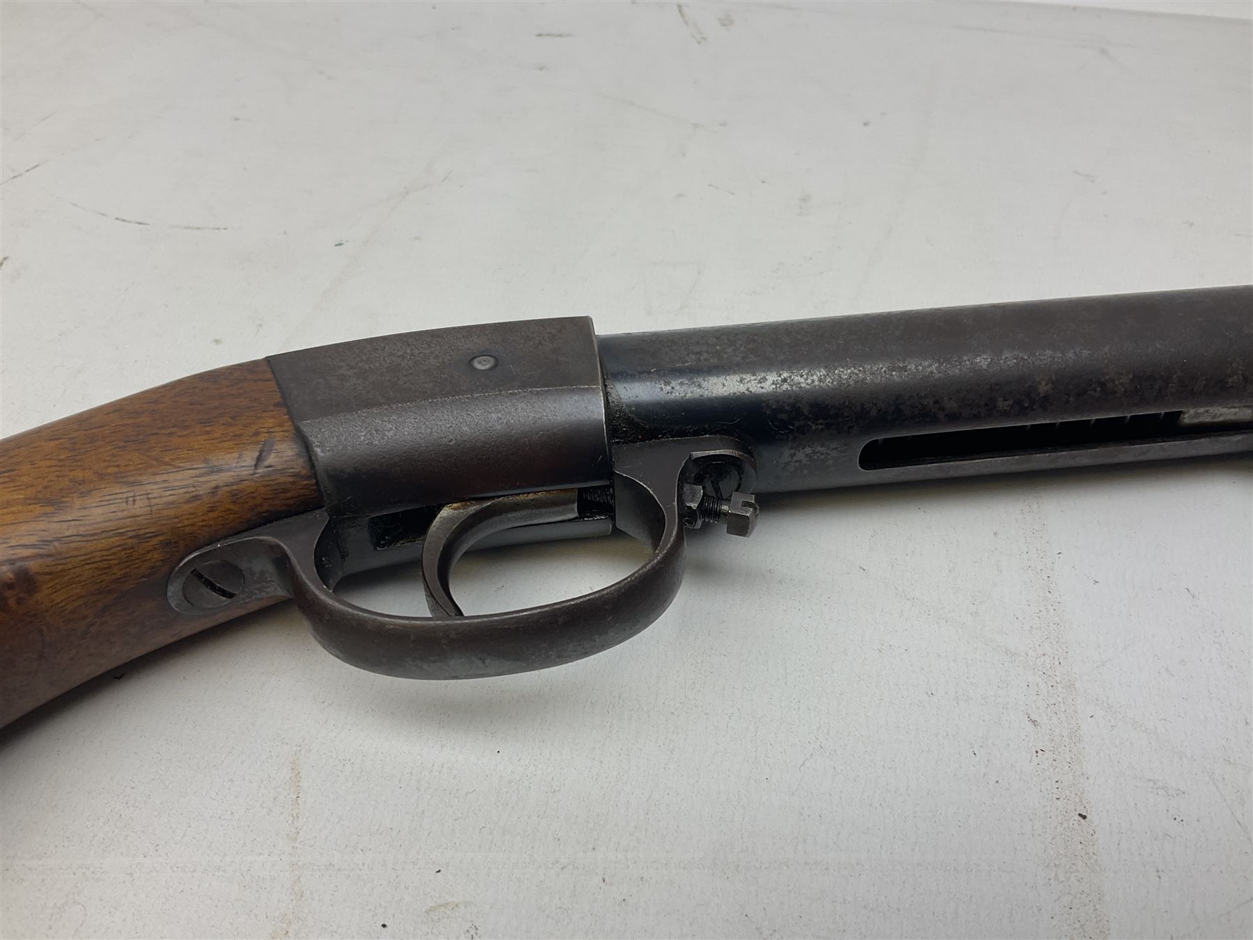 Diana Model 27 .177 air rifle with under lever action and walnut stock L108cm - Image 6 of 16