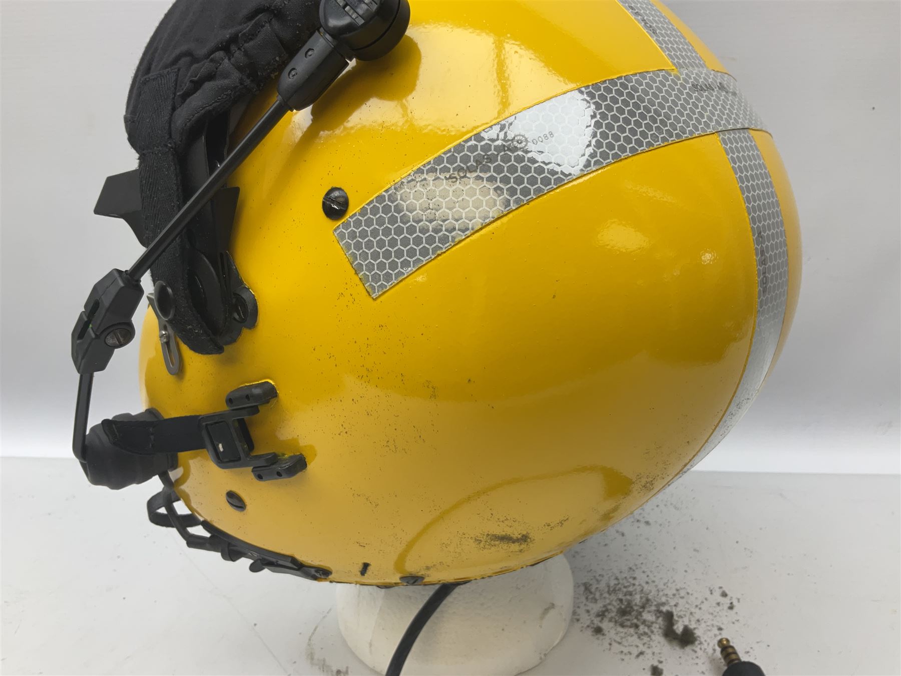 Search and Rescue Mark IV/IVA Flying helmet with boom microphone - Image 9 of 32