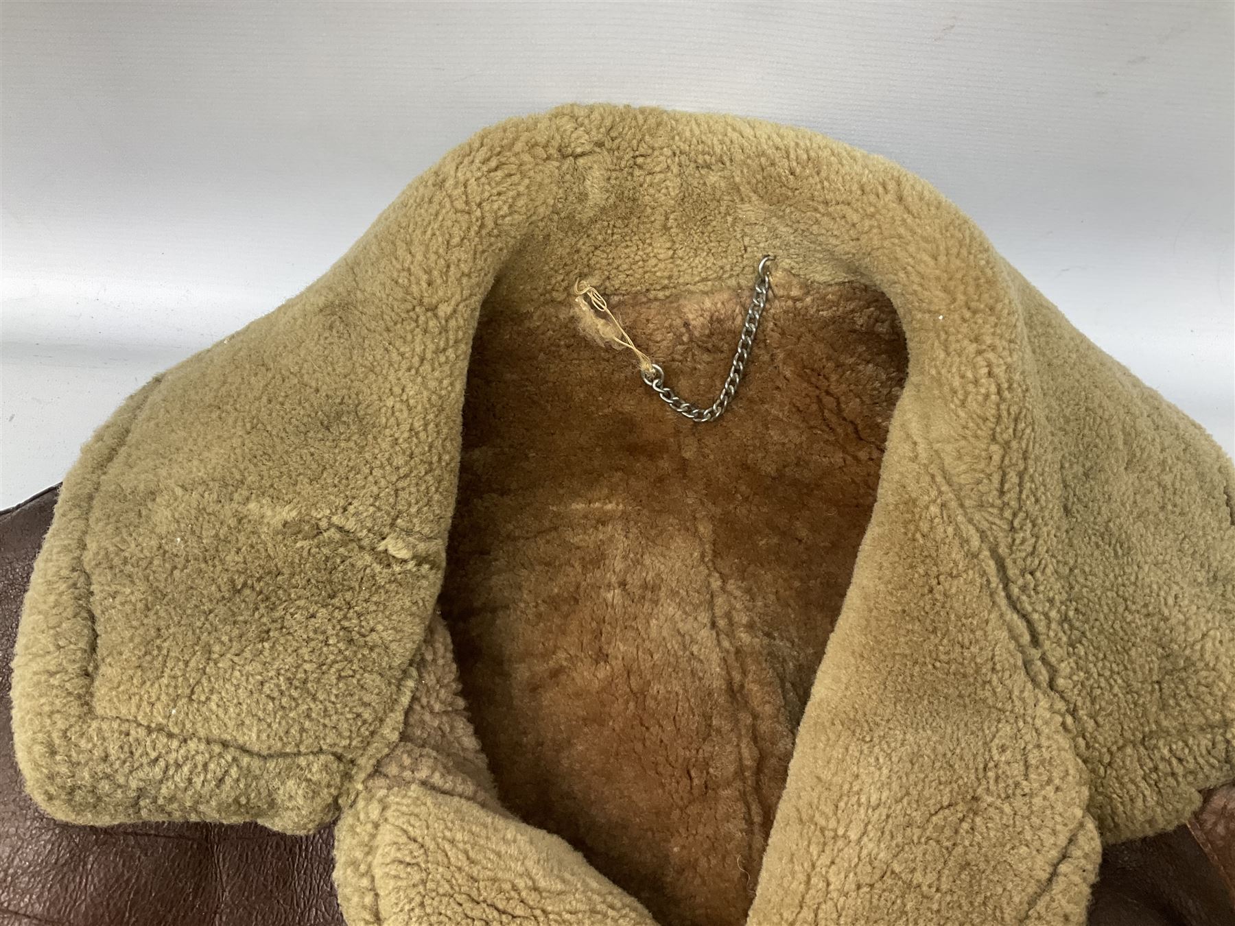 Irvin leather flying jacket with sheepskin lining - Image 5 of 32