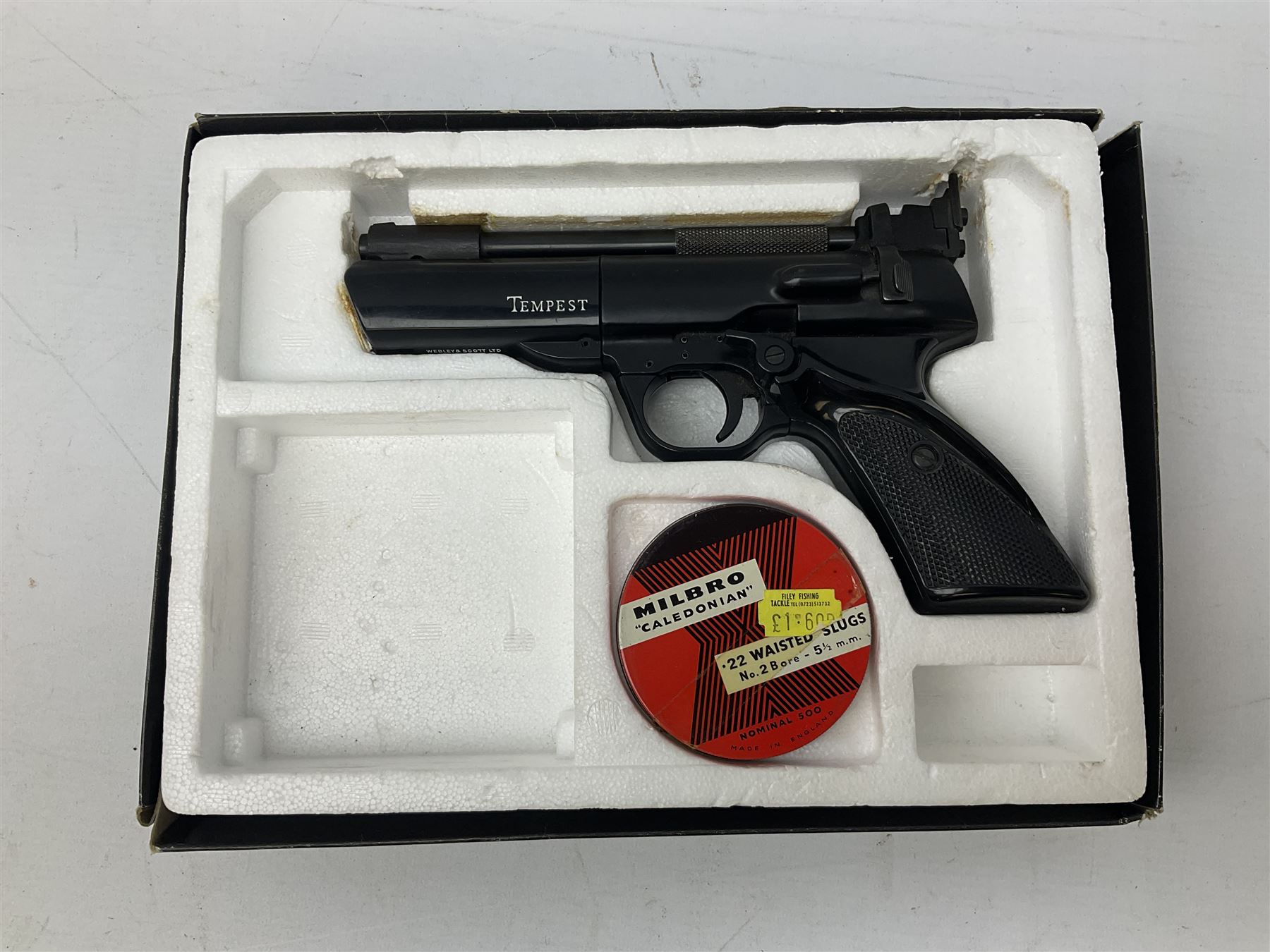 Webley Tempest .22 air pistol with top lever action L26cm; in original box with tin of pellets - Image 13 of 13