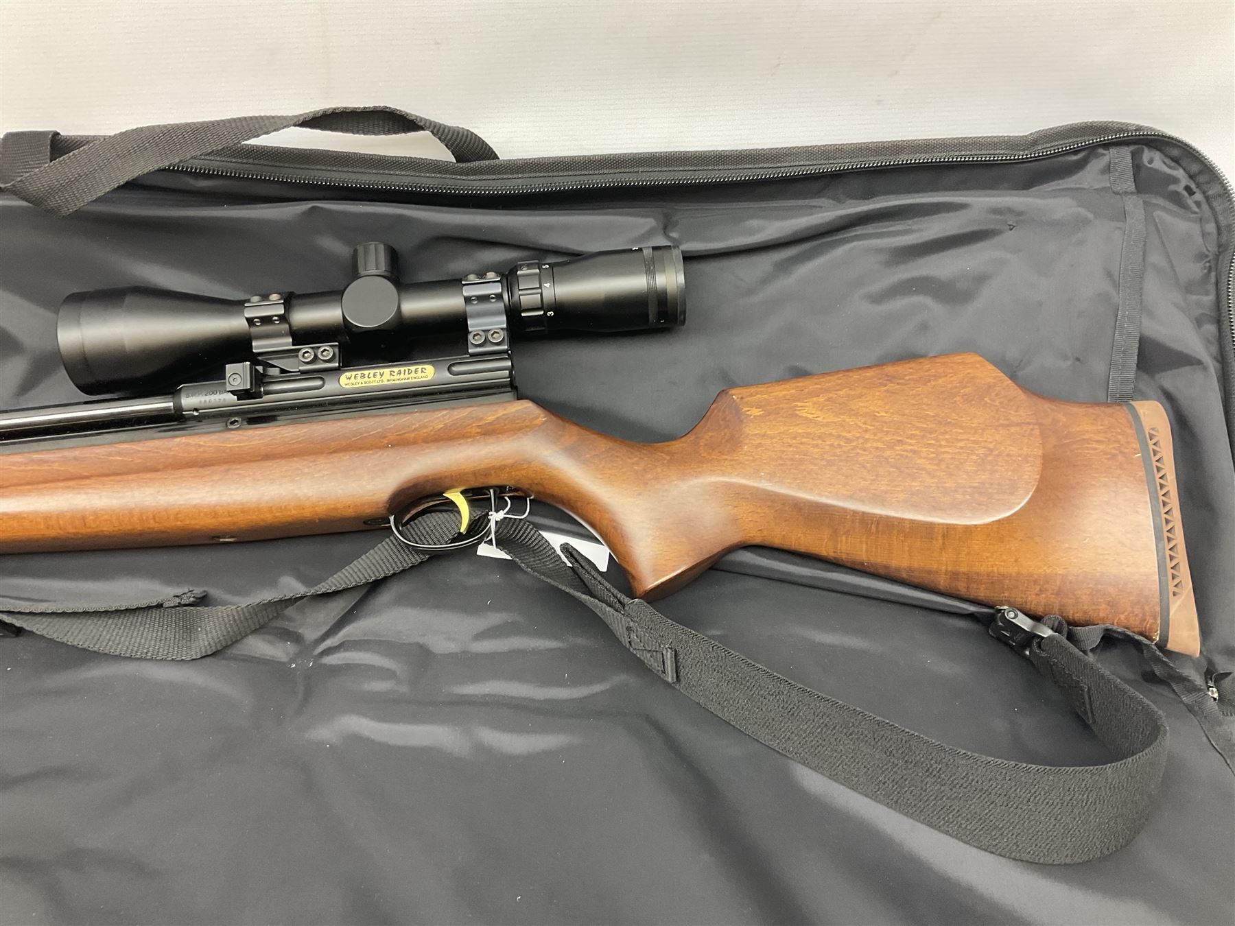 Webley Raider pre-charged .22 air rifle - Image 21 of 22