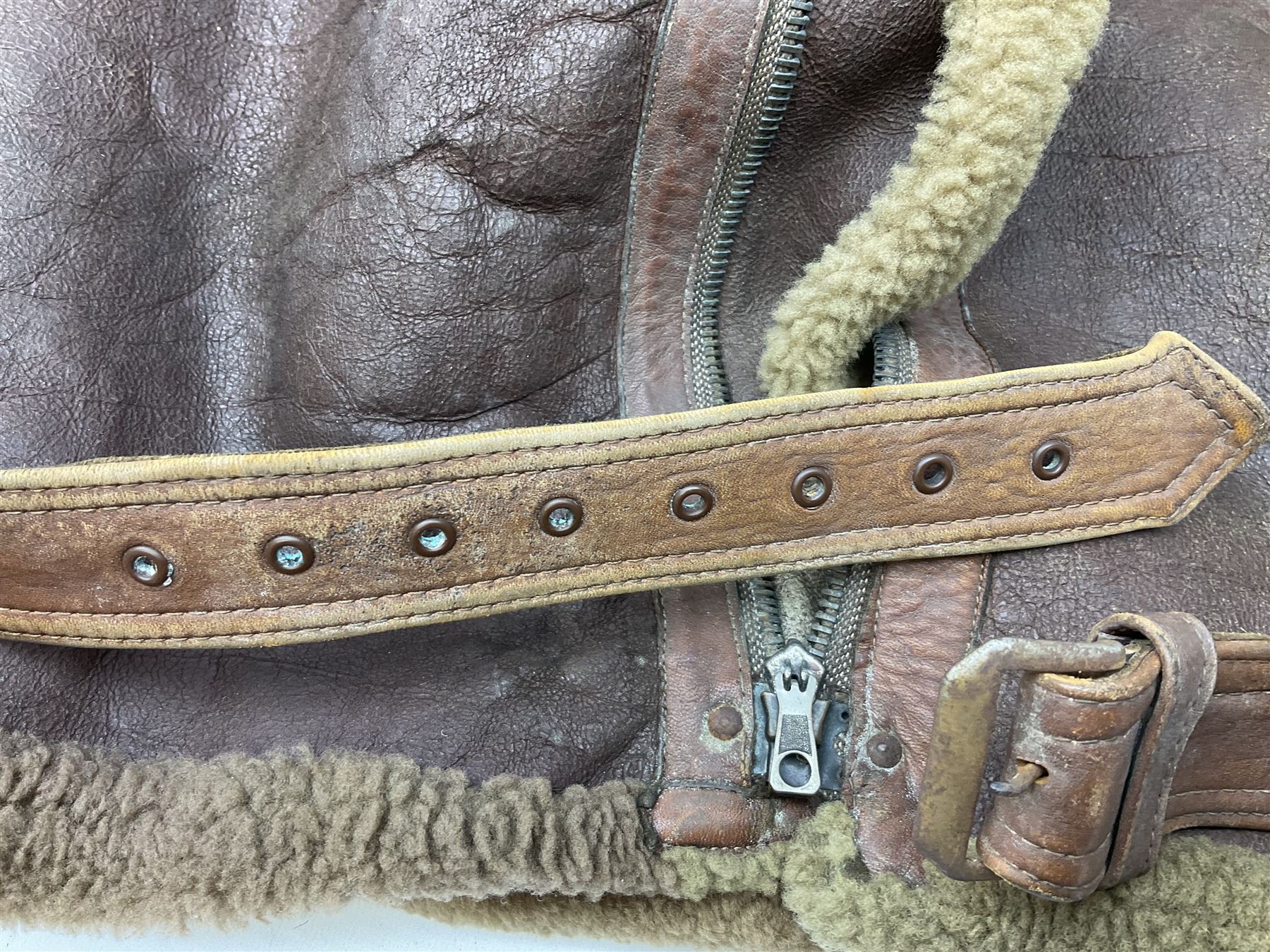 Irvin leather flying jacket with sheepskin lining - Image 23 of 32