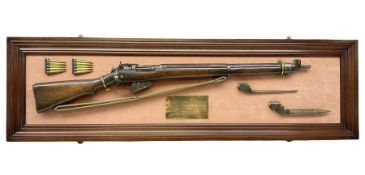 WW2 Lee Enfield No.4 Mk.1 .303 bolt-action rifle with hinged butt compartment