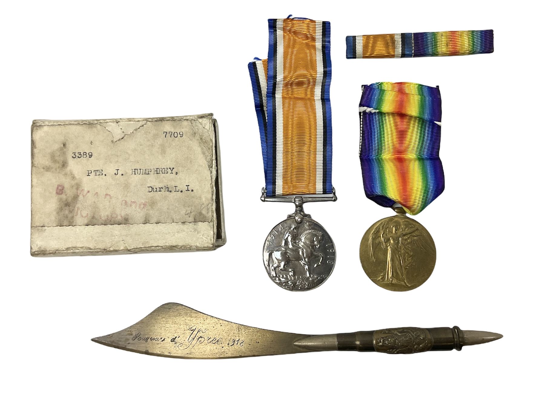WW1 pair of medals comprising British War Medal and Victory Medal awarded to 3389 Pte. J. Humphrey D