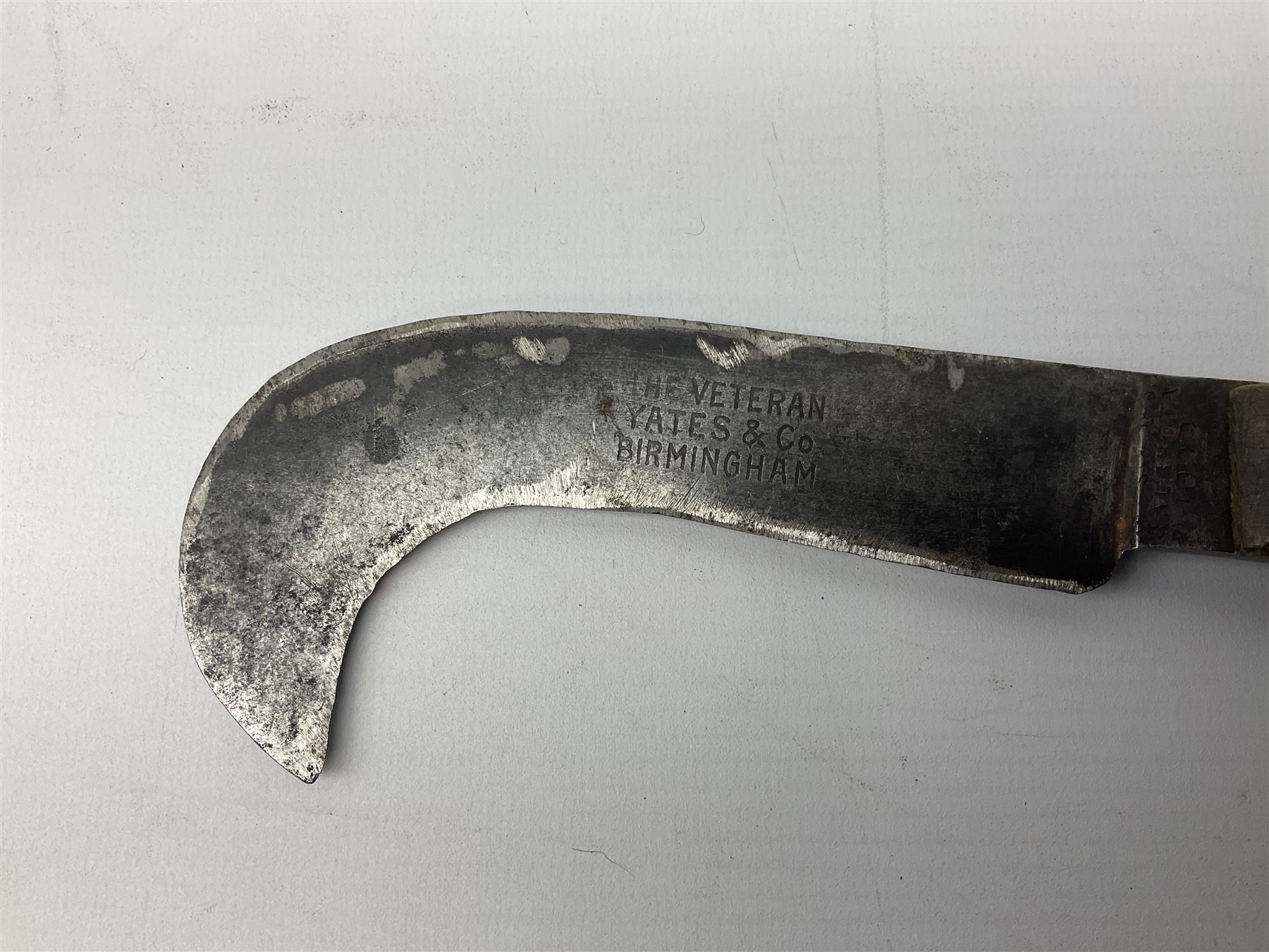 Late 19th/early 20th century billhook the blade marked 'The Veteran Yates & Co Birmingham' with Calc - Image 10 of 15