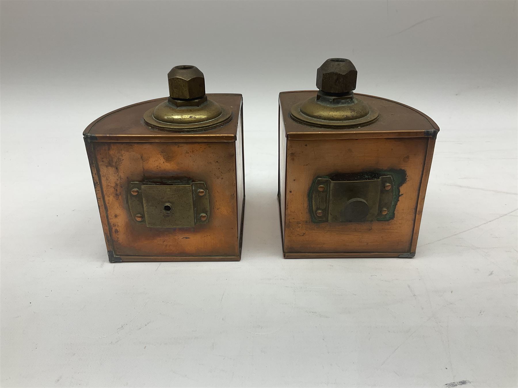 Pair of 'Starboard' and 'Port' copper ship lamps of bow-fronted triangular form by Simpson Lawrence - Image 2 of 9