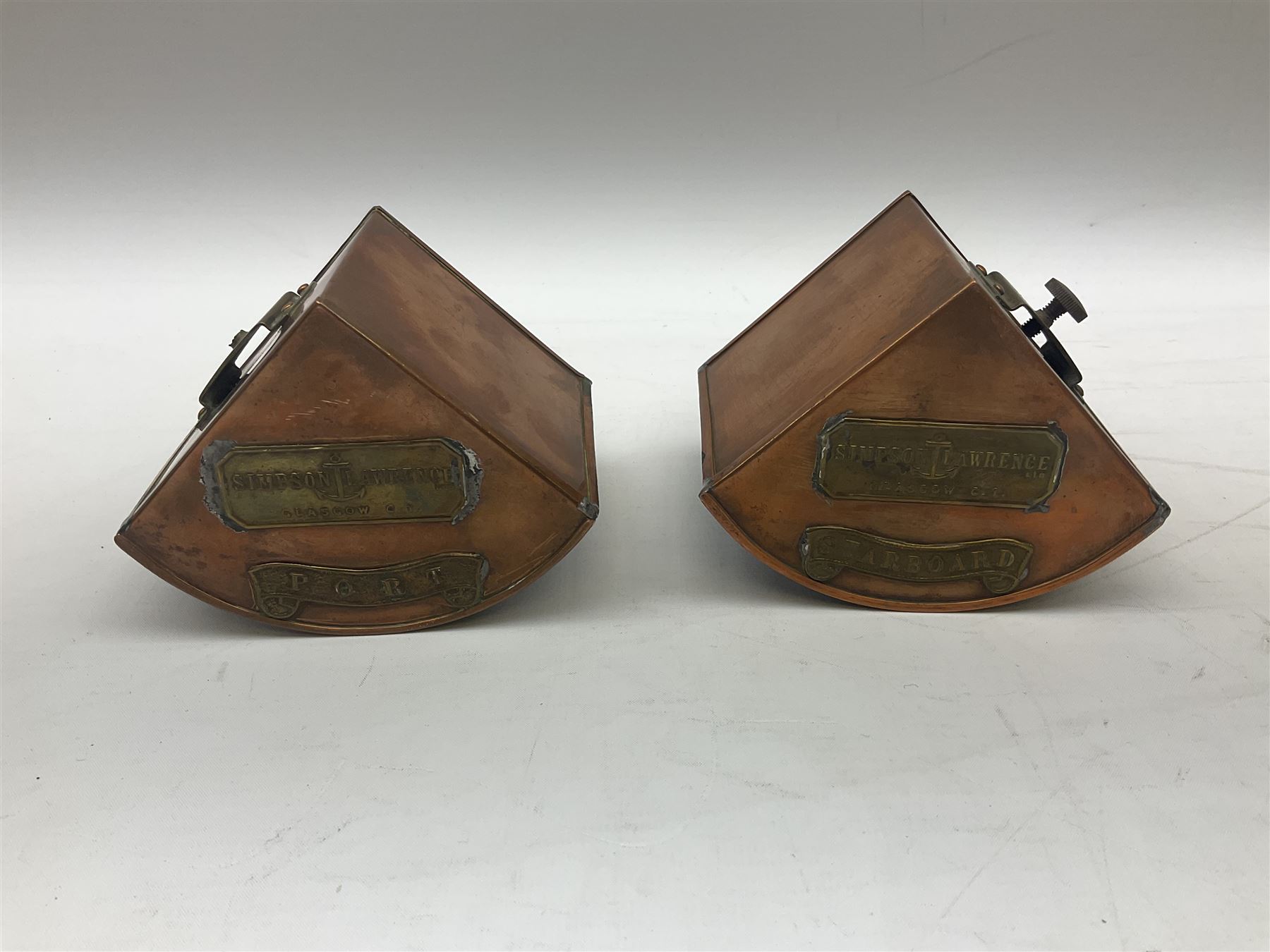 Pair of 'Starboard' and 'Port' copper ship lamps of bow-fronted triangular form by Simpson Lawrence - Image 4 of 9