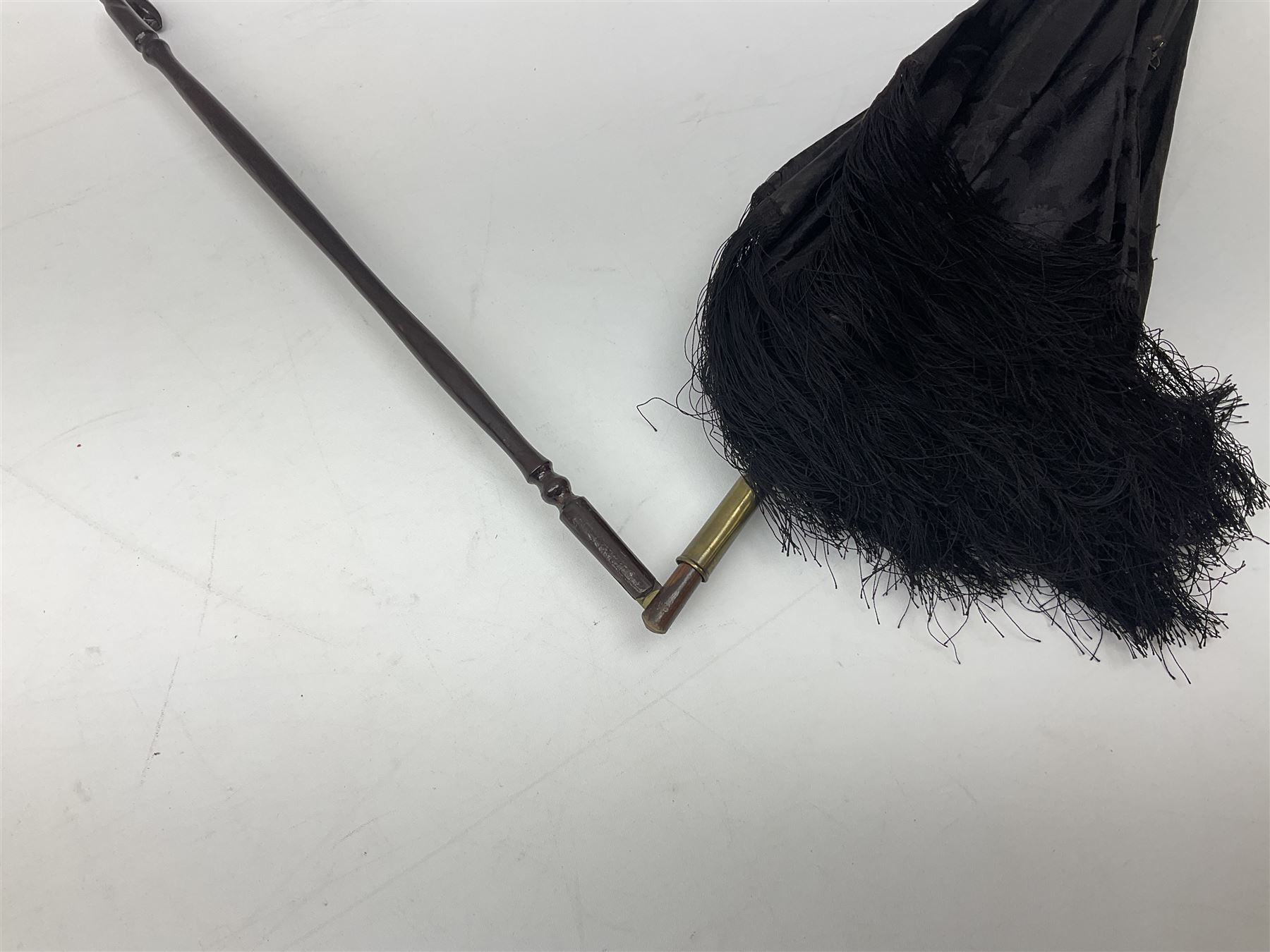 Victorian silk mourning parasol with a collapsible wooden handle - Image 4 of 19