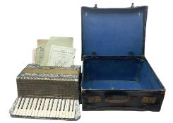 Pietor mother of pearl effect piano accordion