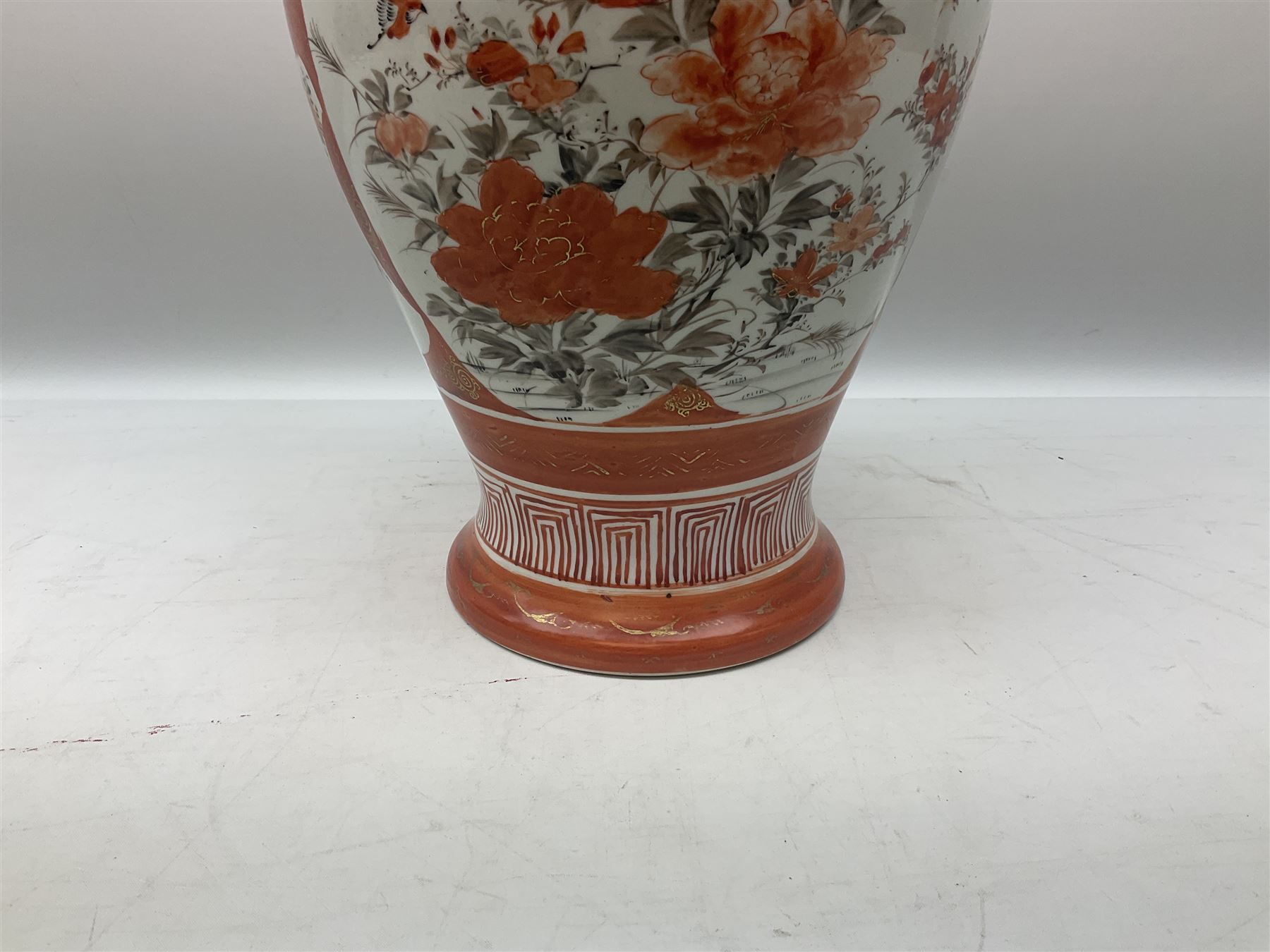 20th century Japanese Kutani vases - Image 5 of 12