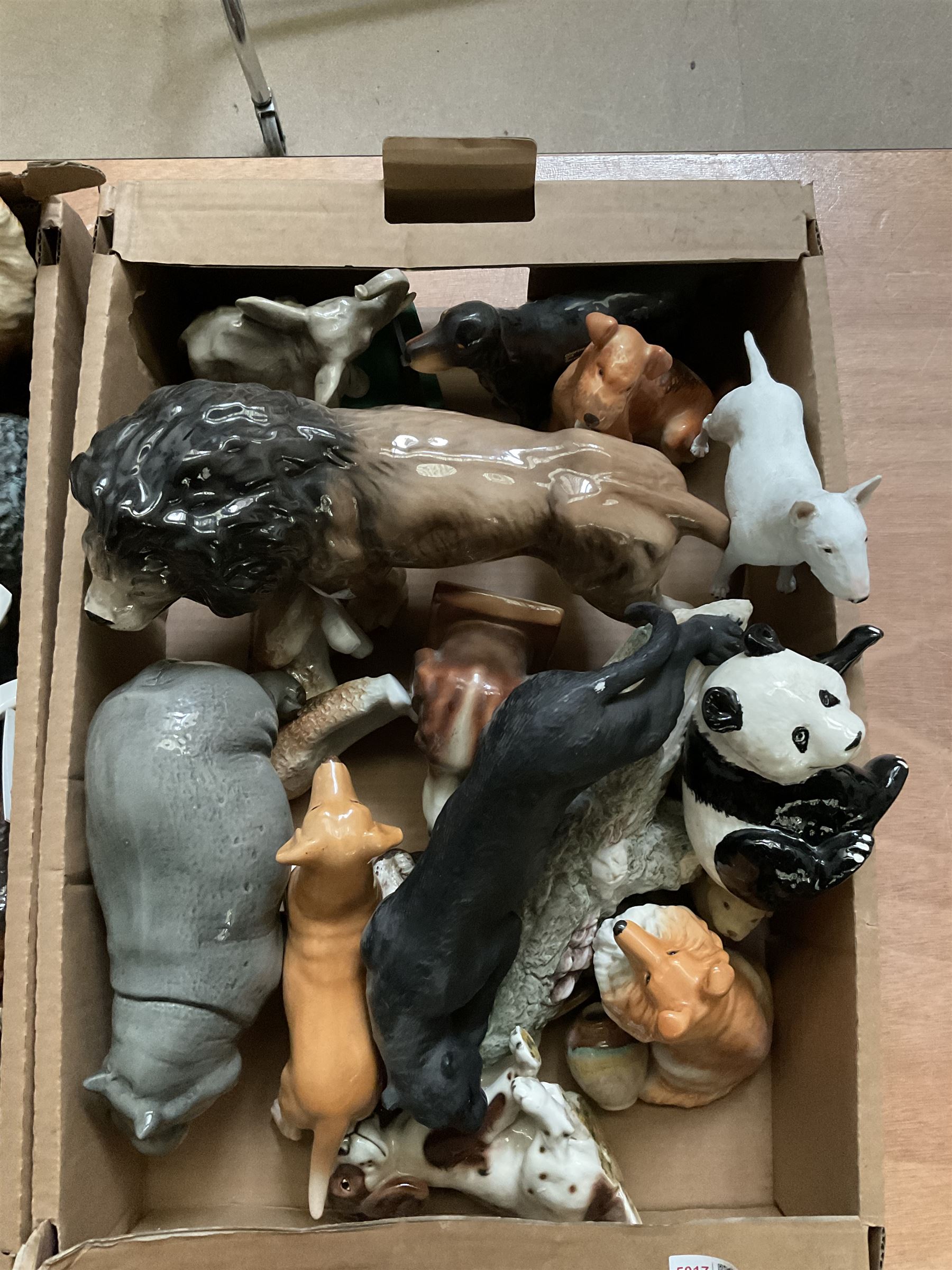 Two boxes of animal figures to include mainly ceramic and composite examples - Image 3 of 3