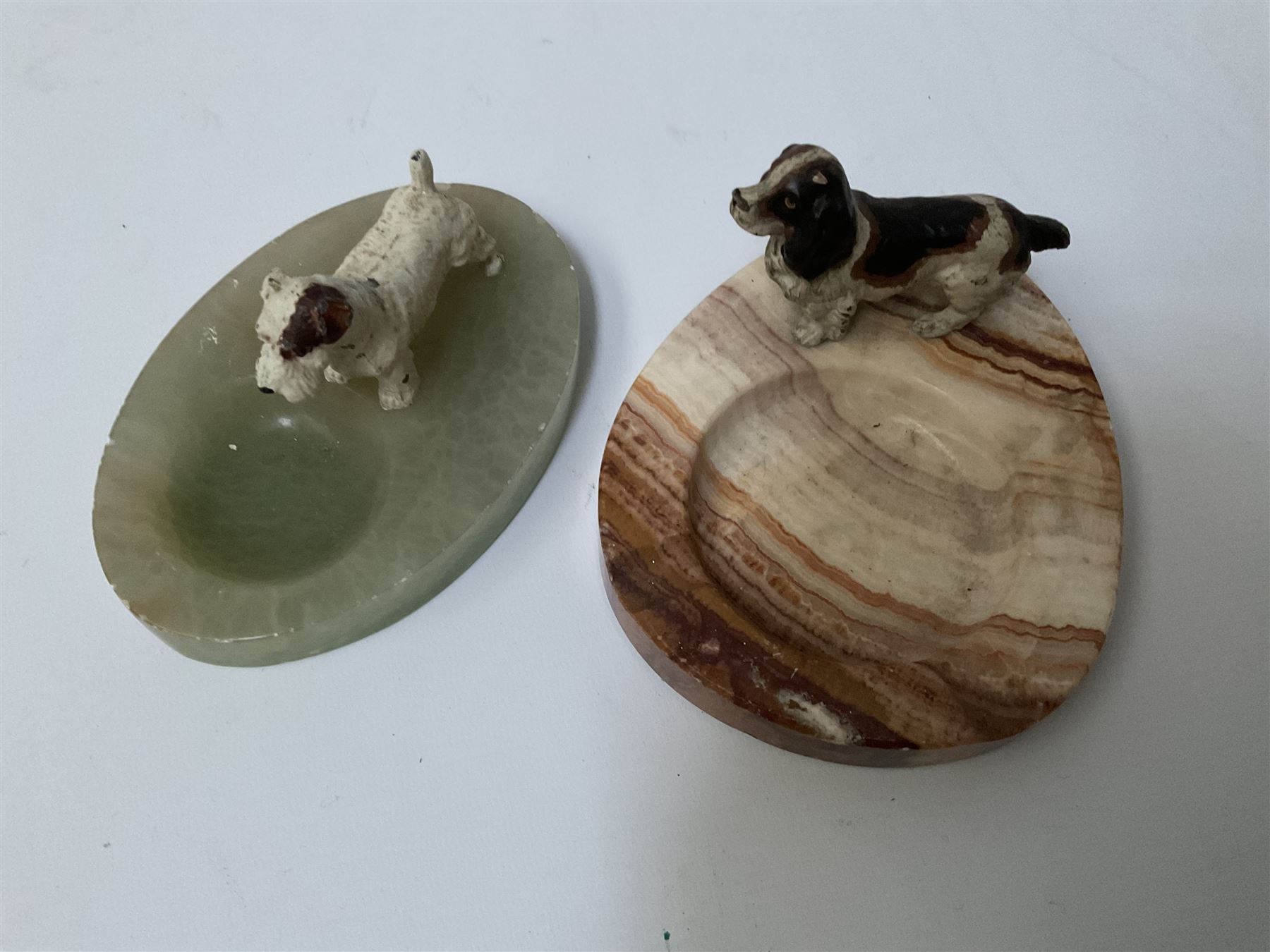 Green onyx ashtray mounted with a cold painted metal dog and another similar - Image 2 of 2