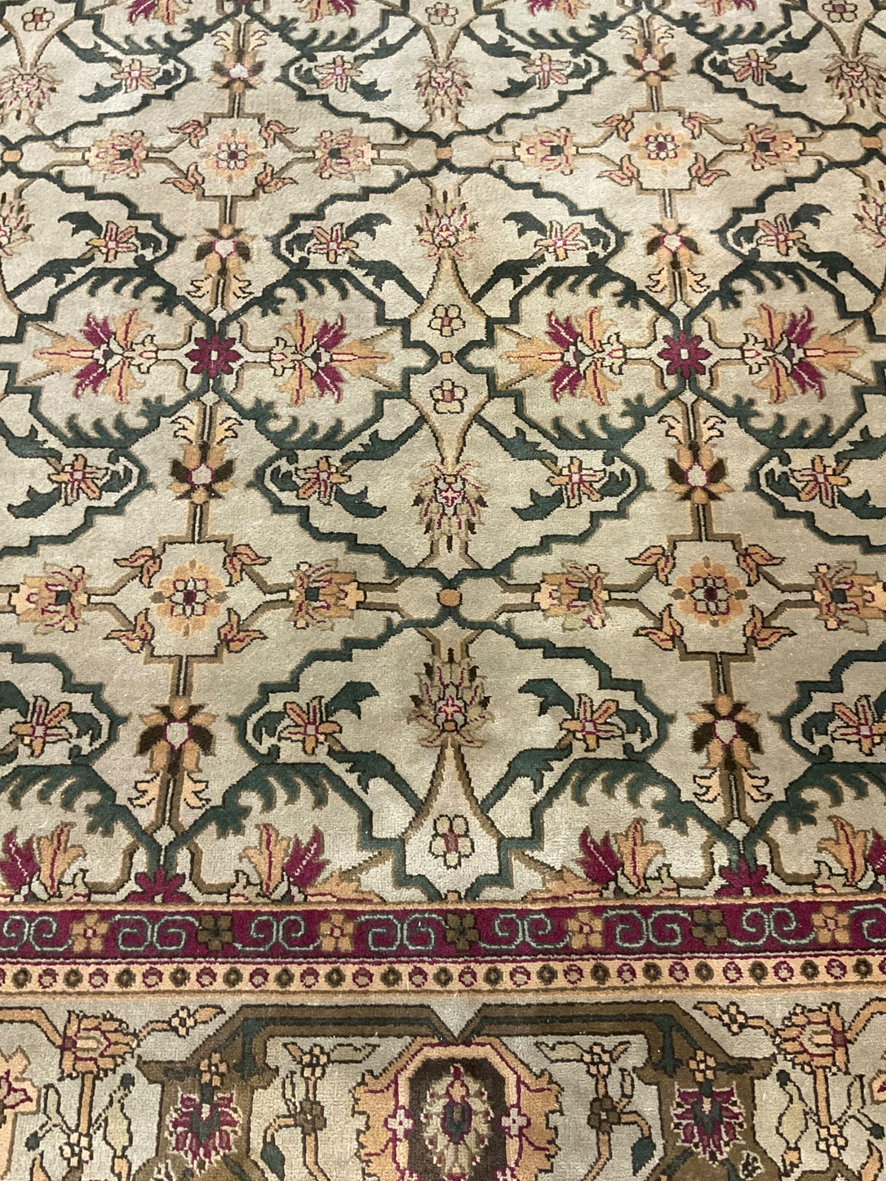 Quality Persian woollen carpet - Bild 2 aus 4