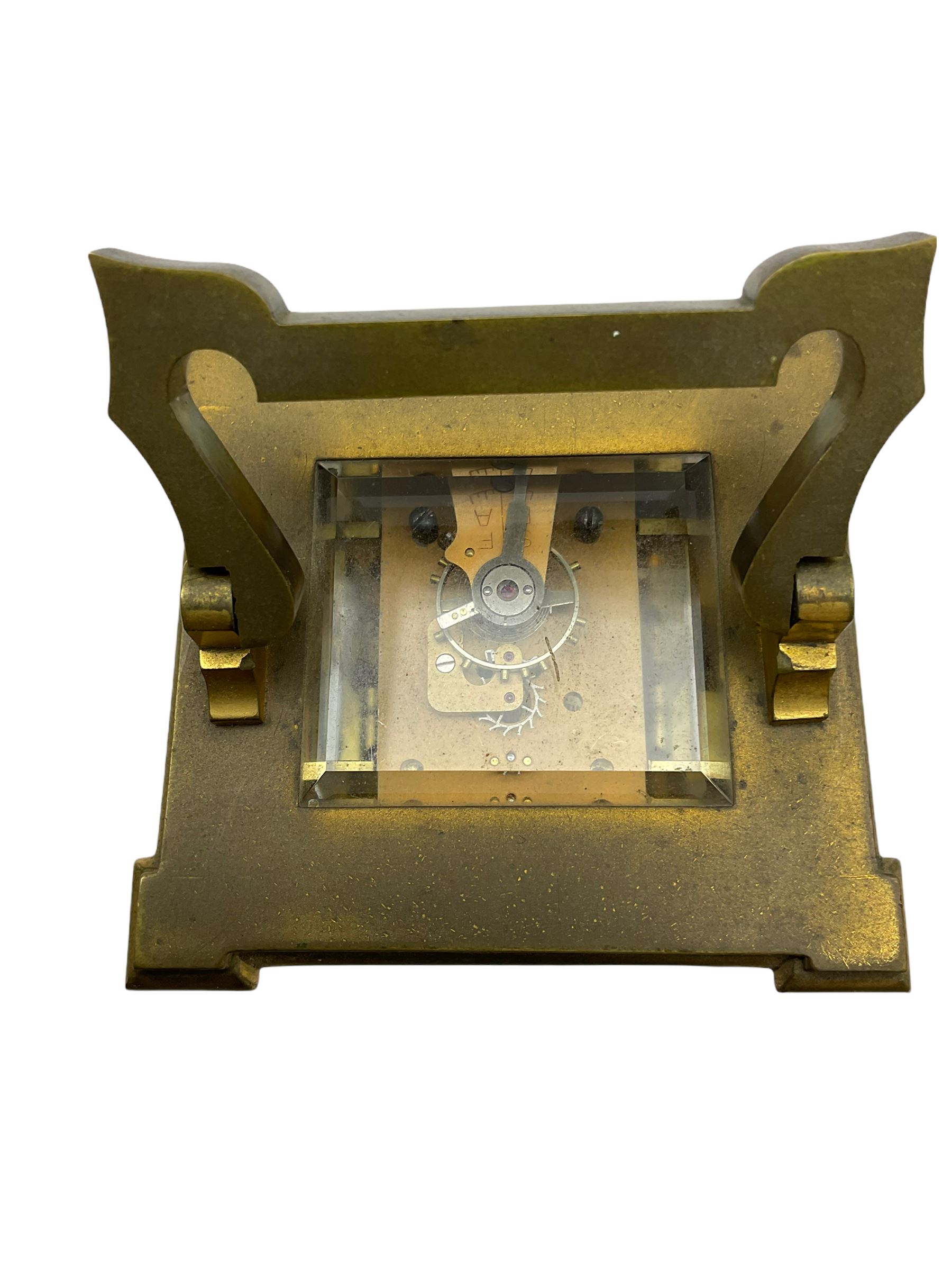 A French timepiece carriage clock in an anglaise case - Bild 4 aus 4