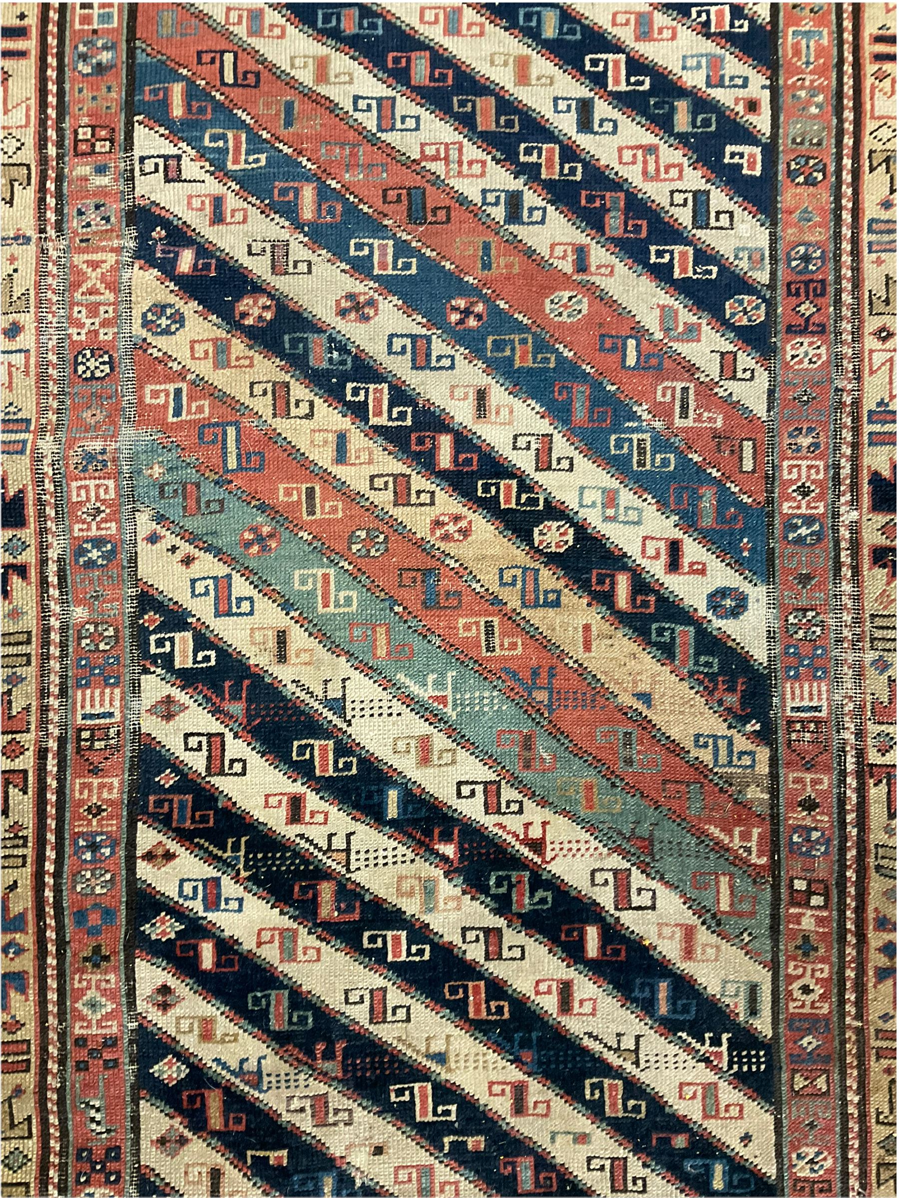 Early 20th century Turkish rug - Bild 3 aus 6