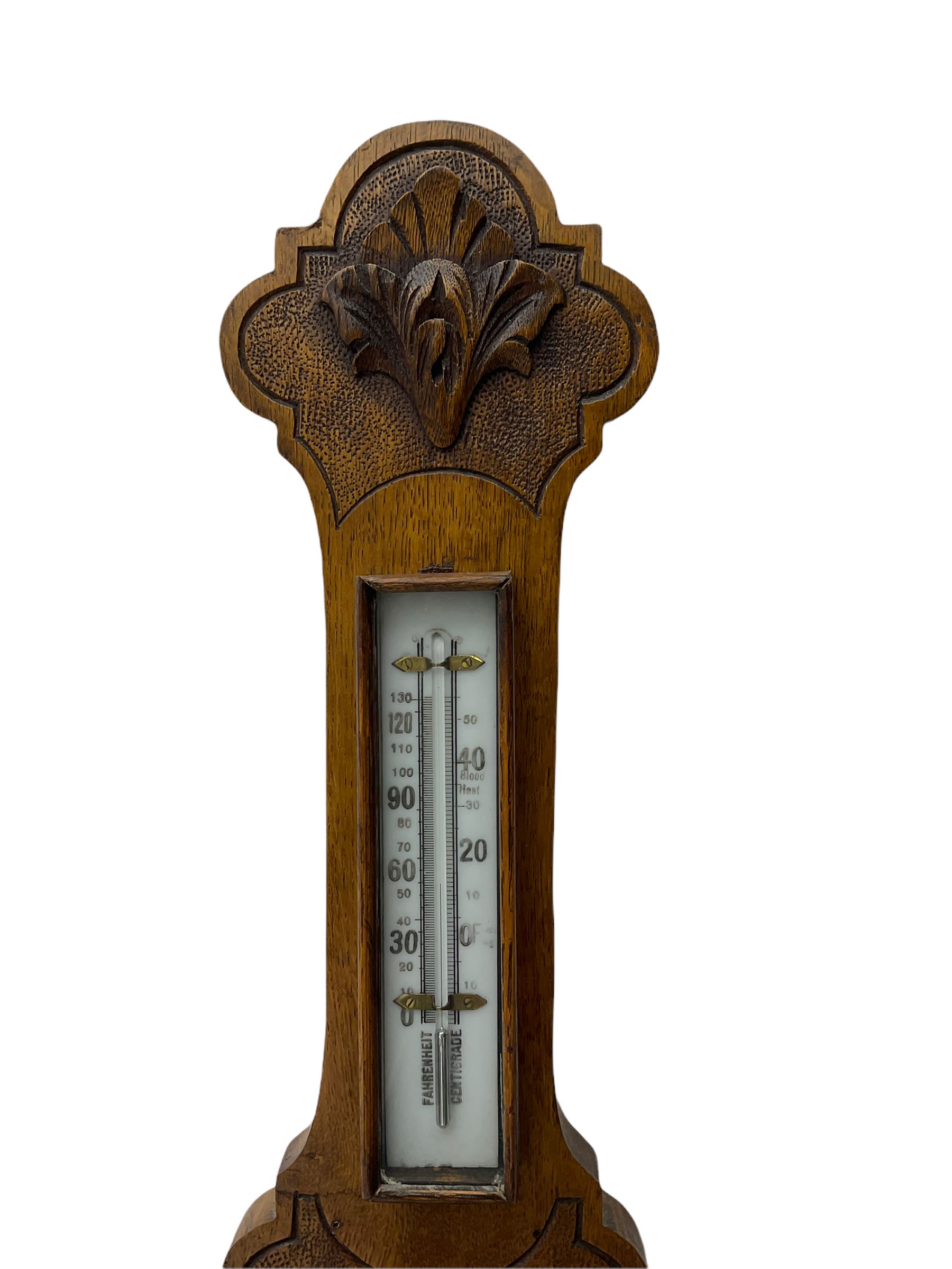 An English 1930's solid oak carved hall barometer in a scroll shaped carved case with relief carving - Bild 3 aus 3