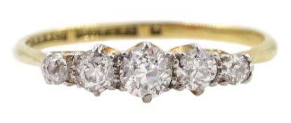 Early 20th century 18ct gold graduating old cut diamond ring