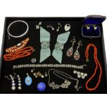 Collection of Victorian and later jewellery including pair of 9ct gold clear stone set screw back ea