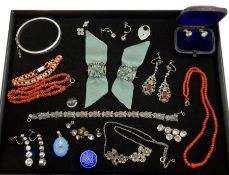 Collection of Victorian and later jewellery including pair of 9ct gold clear stone set screw back ea