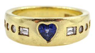 Scottish 18ct gold heart shaped sapphire