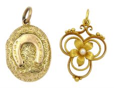 Early 20th century gold openwork flower pendant