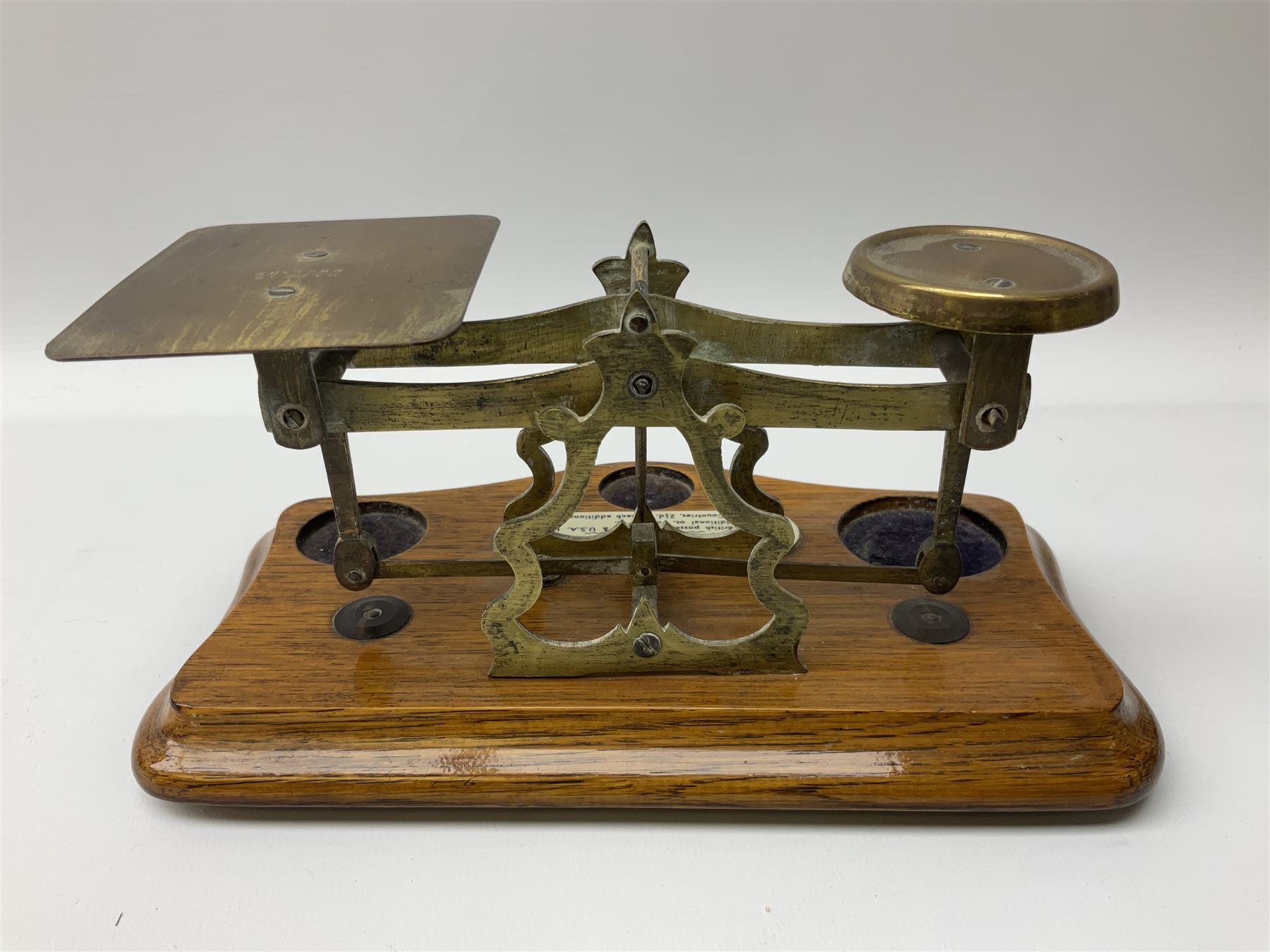 Brass postage scales on shaped moulded mahogany base - Image 6 of 6