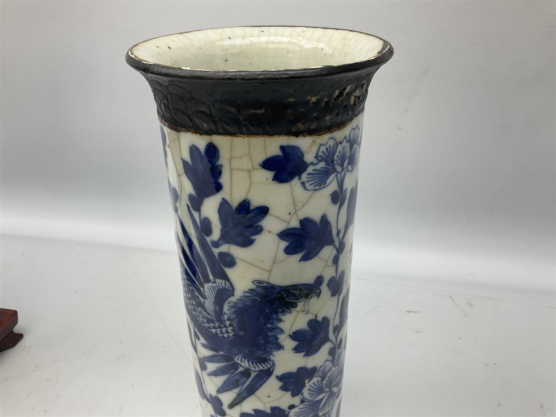 Japanese blue and white crackle glaze cylindrical vase - Image 6 of 8