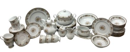 Noritake Ireland tea and dinner wears