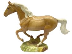 Beswick figure of cantering Palomino horse on base model no 1374