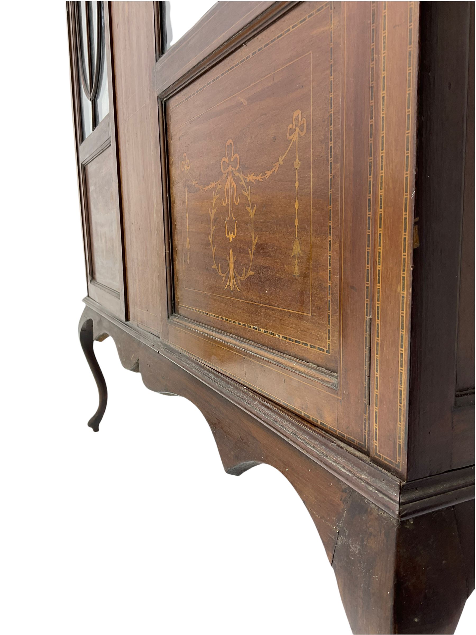 Edwardian inlaid mahogany display cabinet - Image 6 of 9