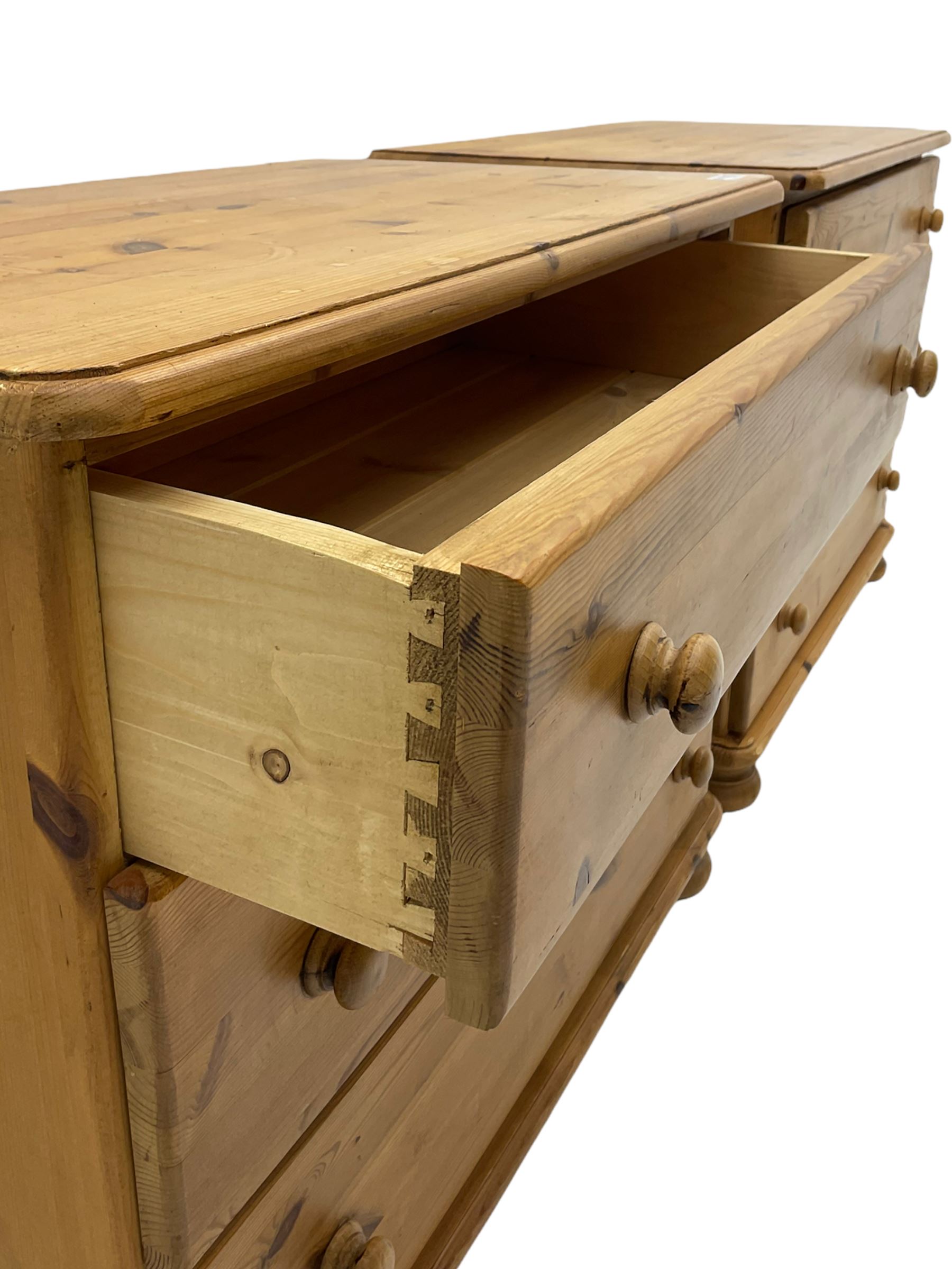 Two pine three drawer chests - Image 8 of 9